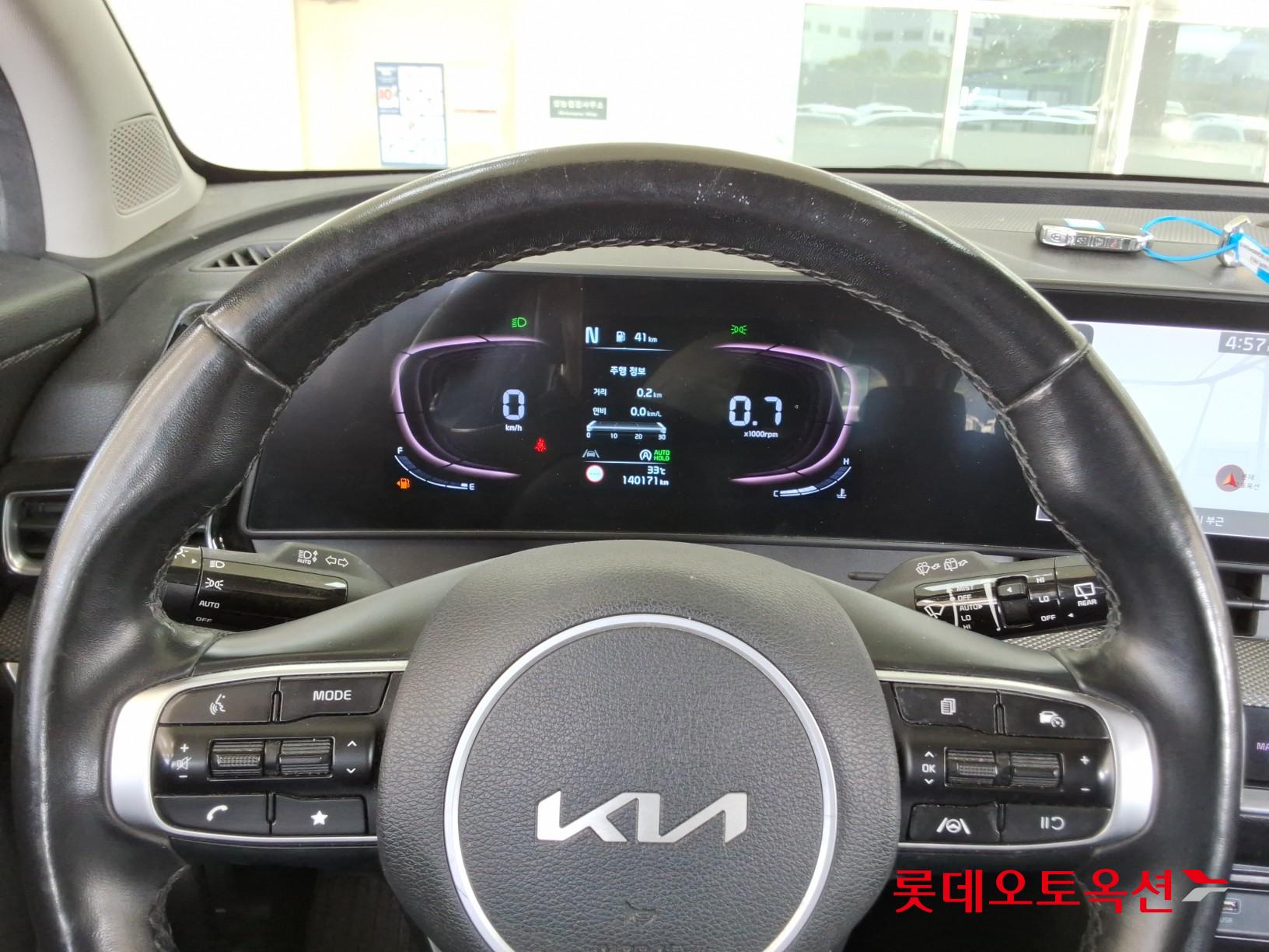 2022 - kia sportage