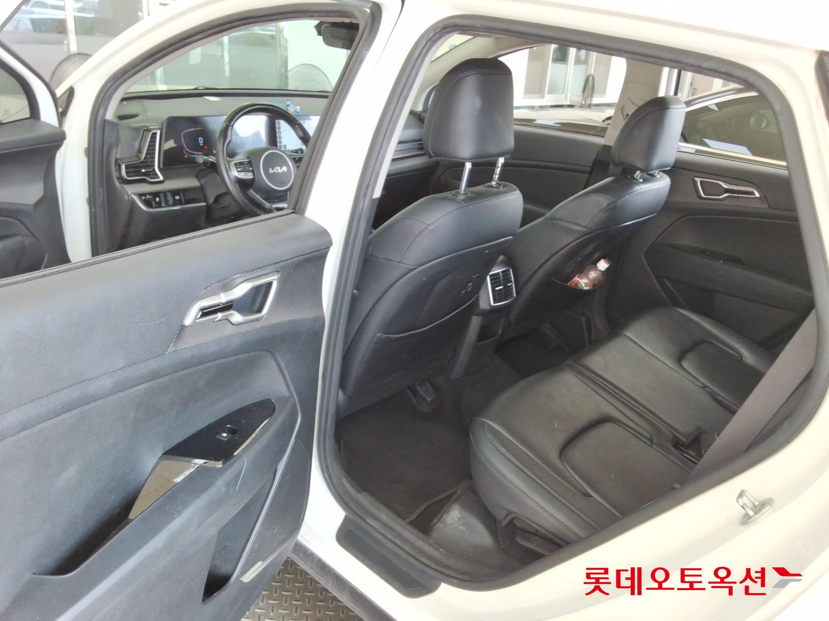 2022 - kia sportage
