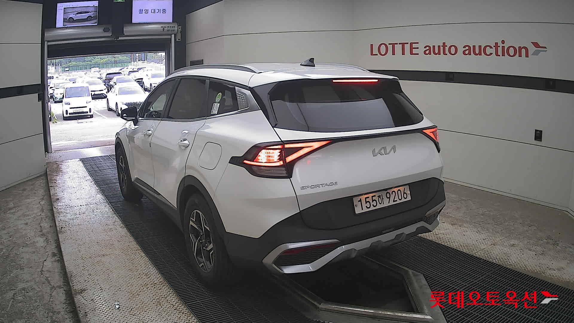 2022 - kia sportage