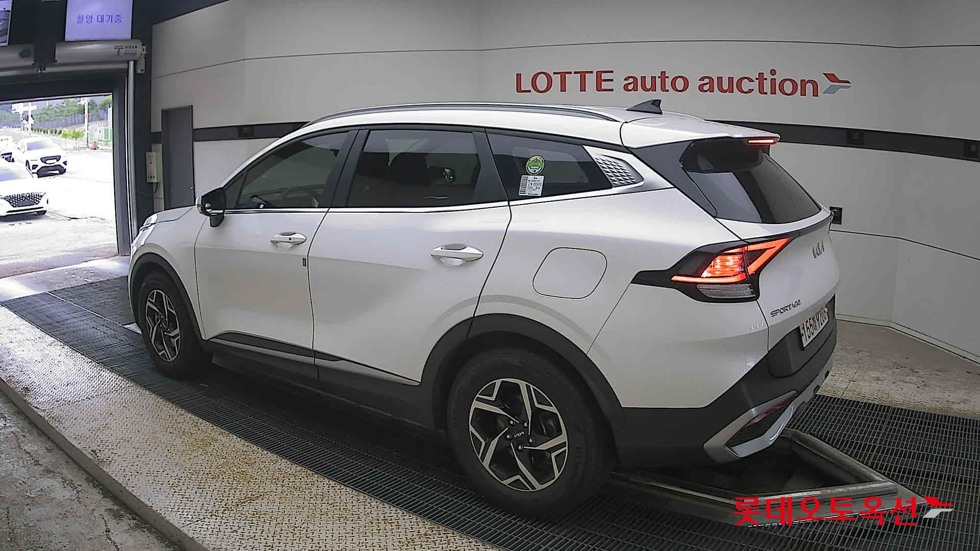 2022 - kia sportage