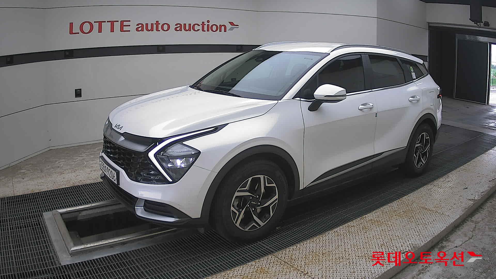 2022 - kia sportage