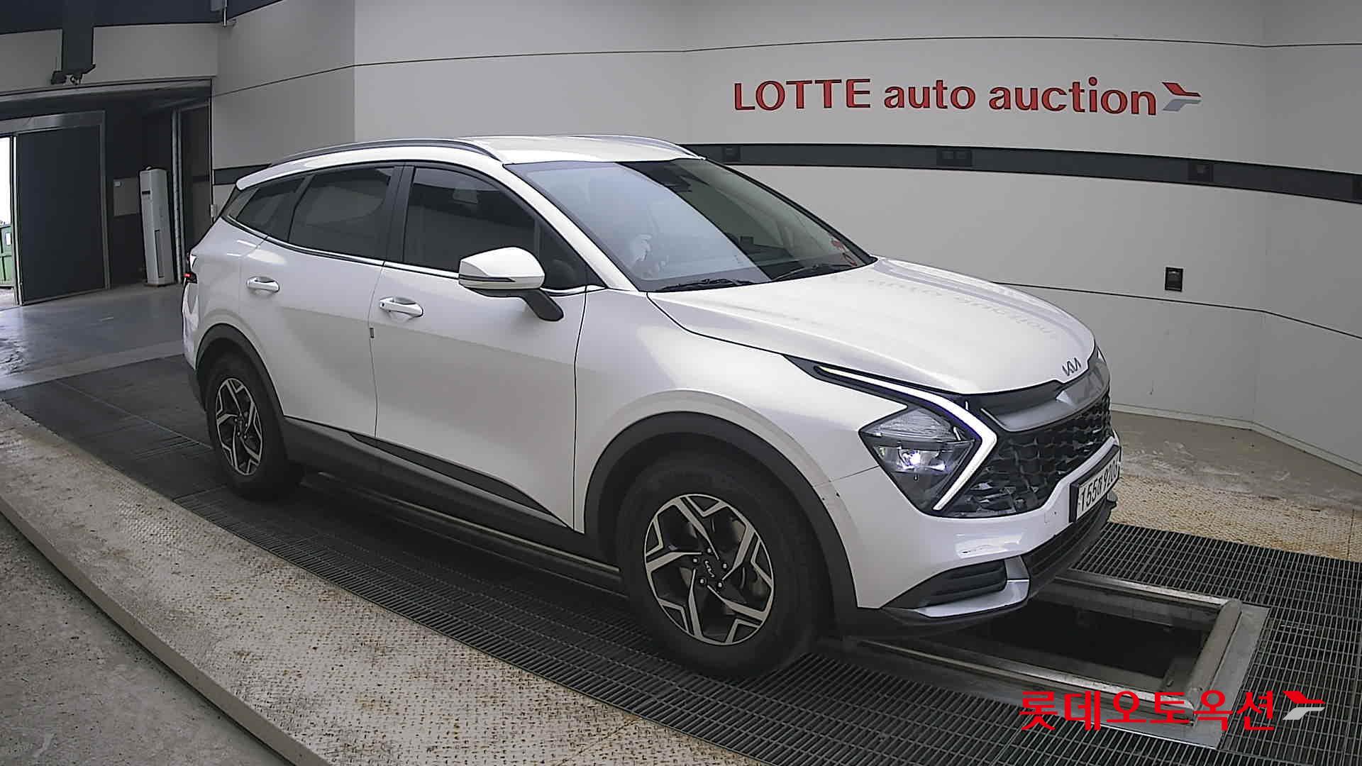 2022 - kia sportage