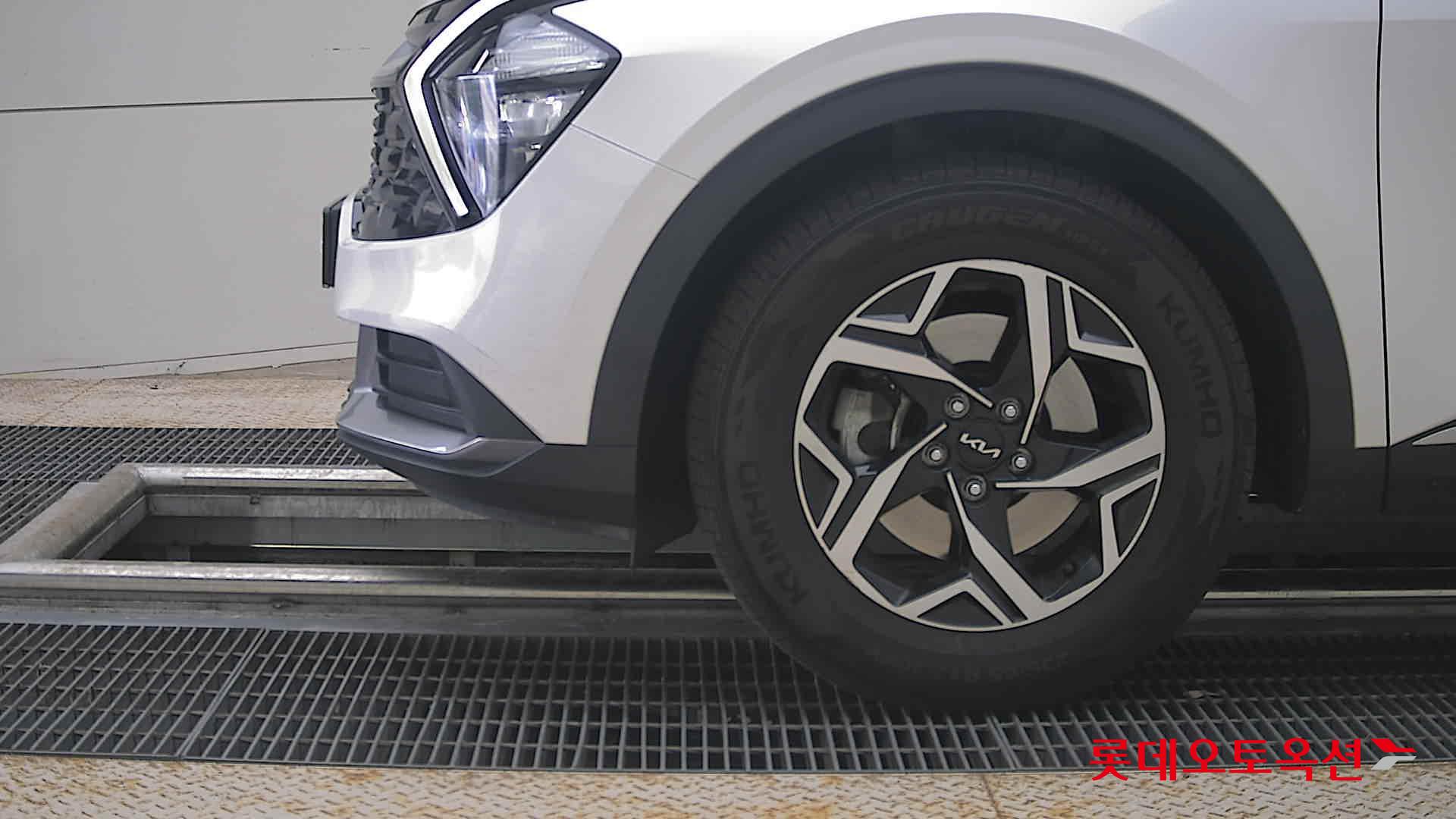 2022 - kia sportage