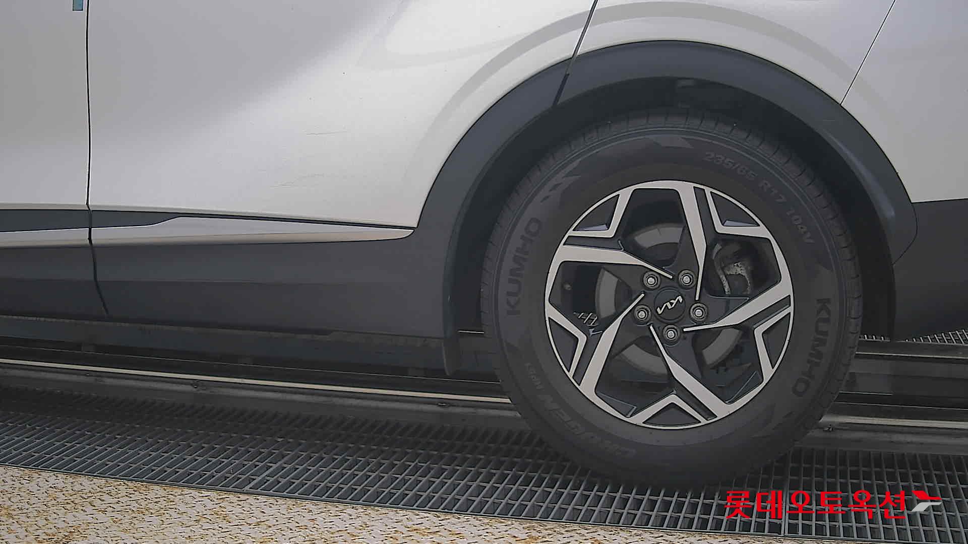 2022 - kia sportage
