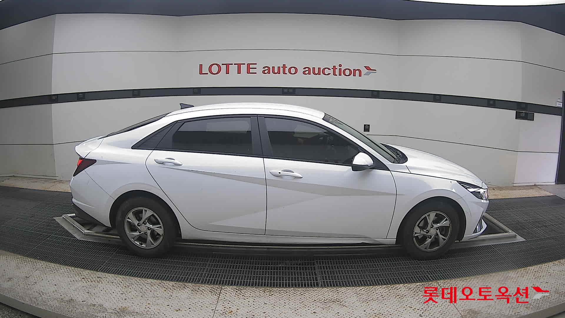 2021 - hyundai avante