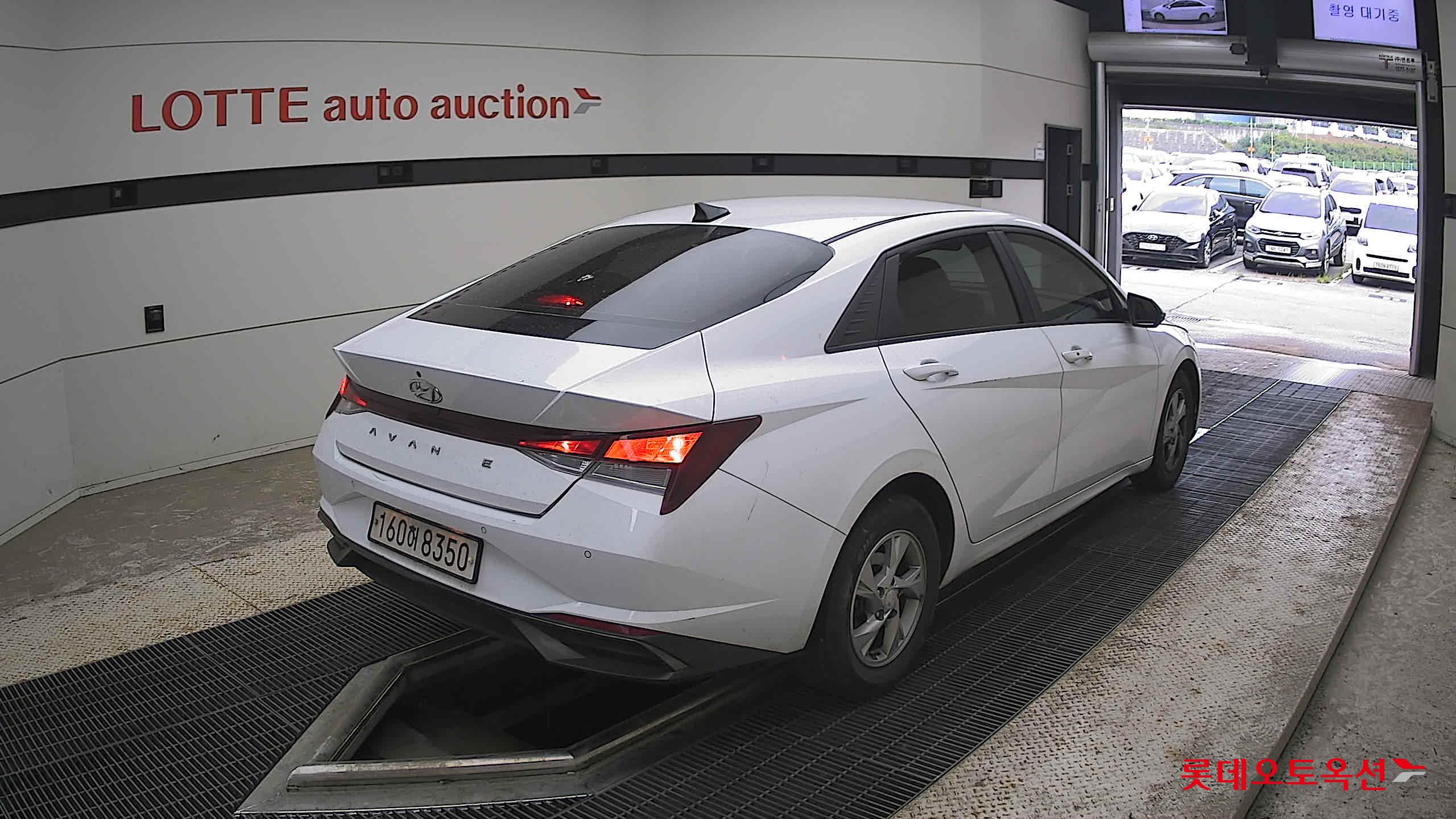 2021 - hyundai avante