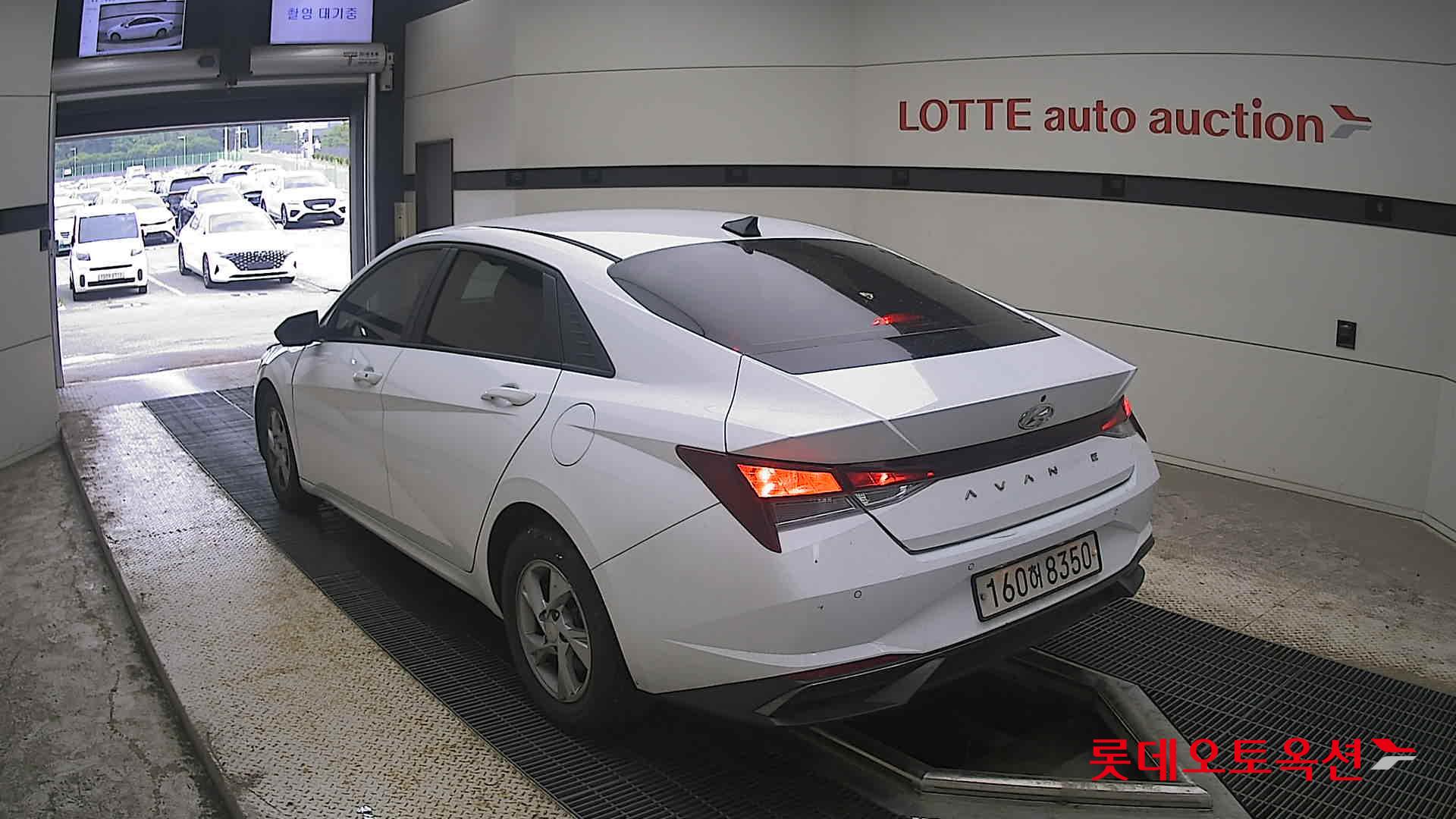 2021 - hyundai avante