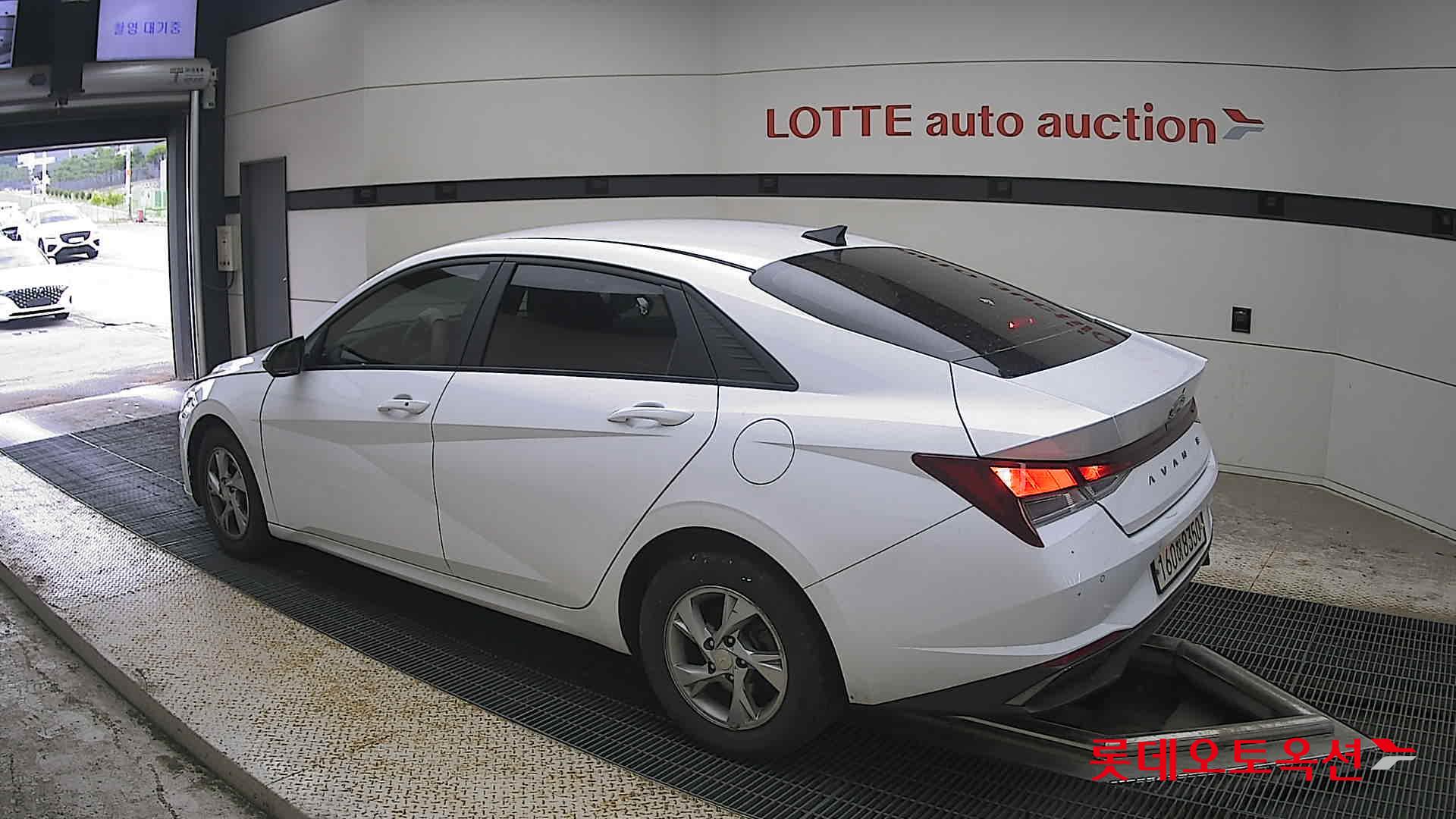 2021 - hyundai avante