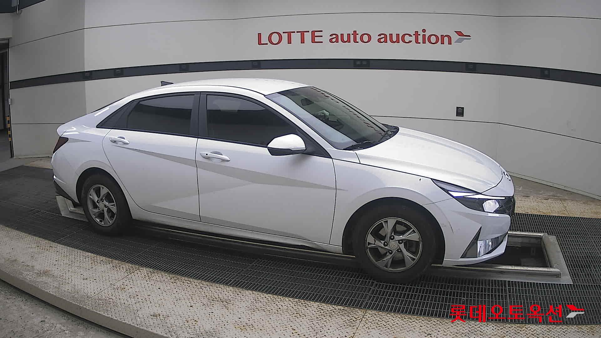 2021 - hyundai avante