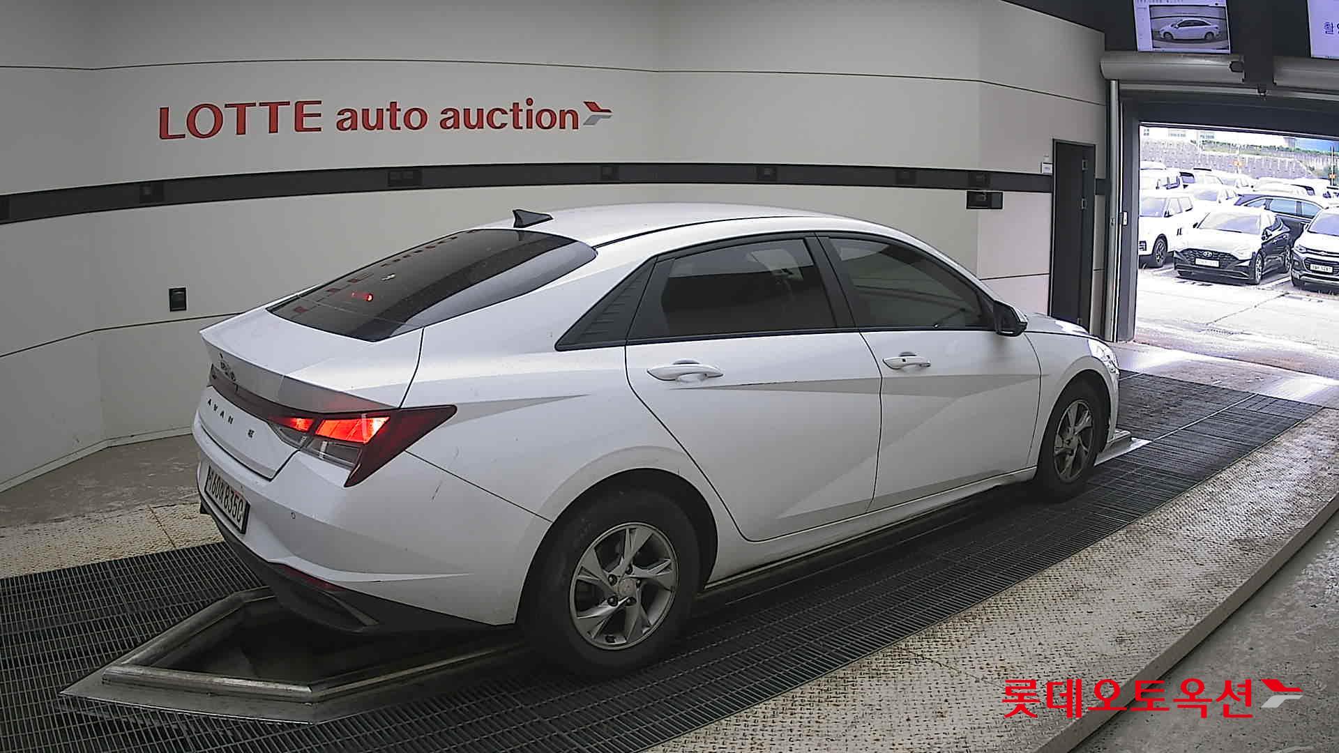 2021 - hyundai avante