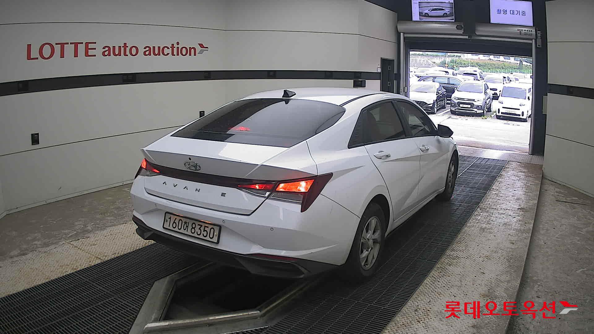 2021 - hyundai avante