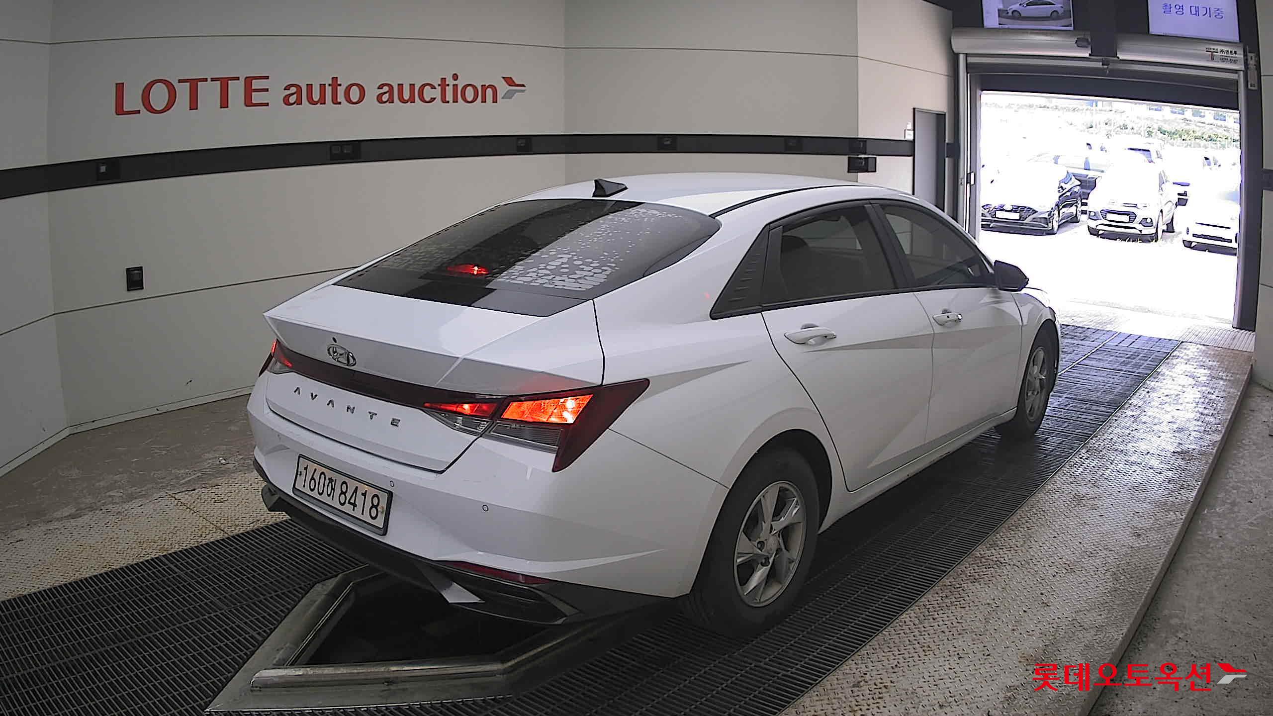2021 - hyundai avante