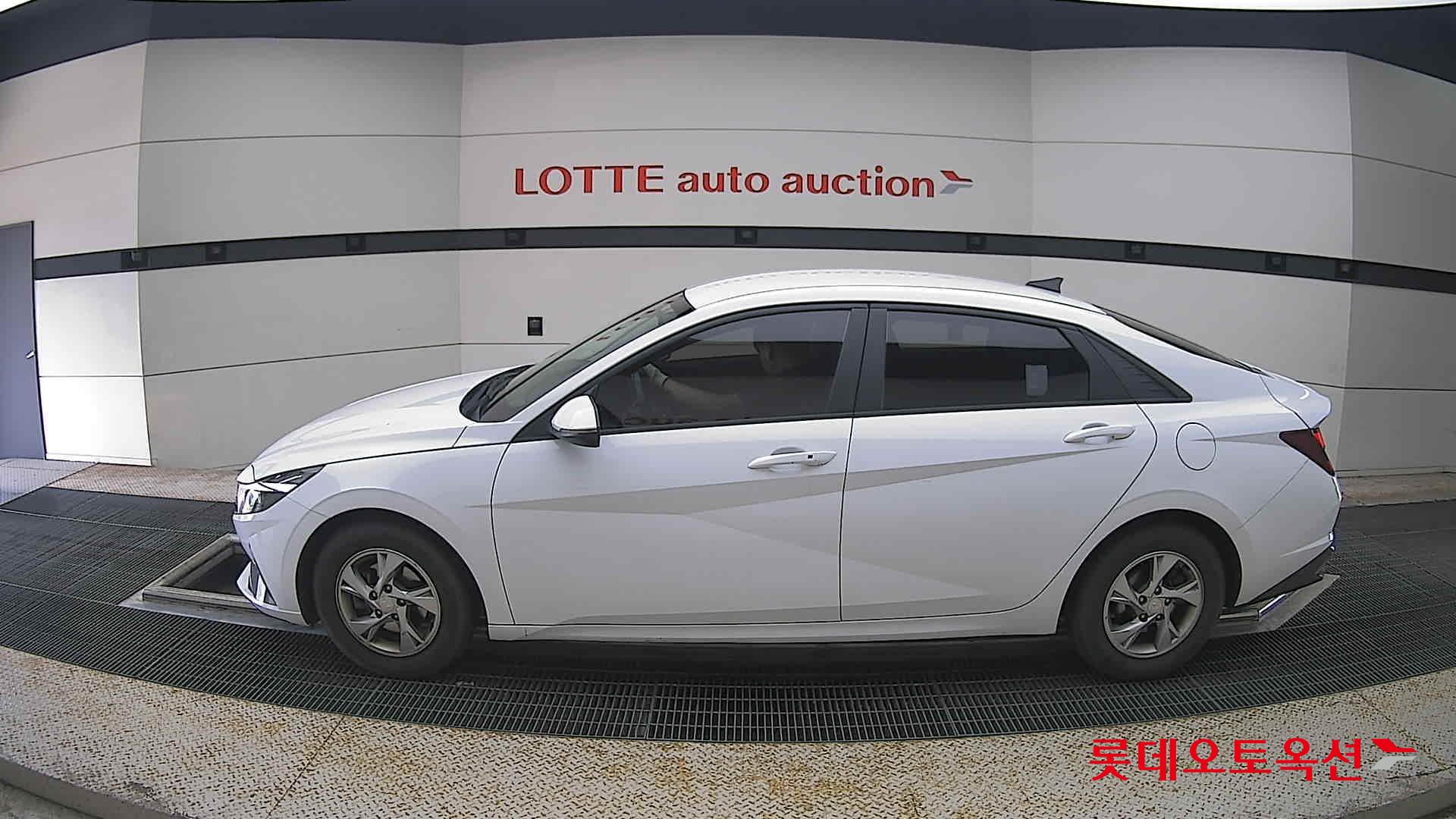 2021 - hyundai avante