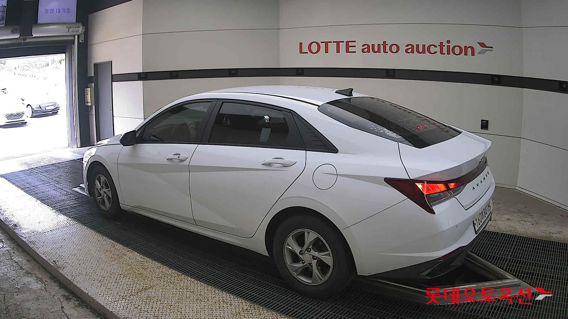 2021 - hyundai avante
