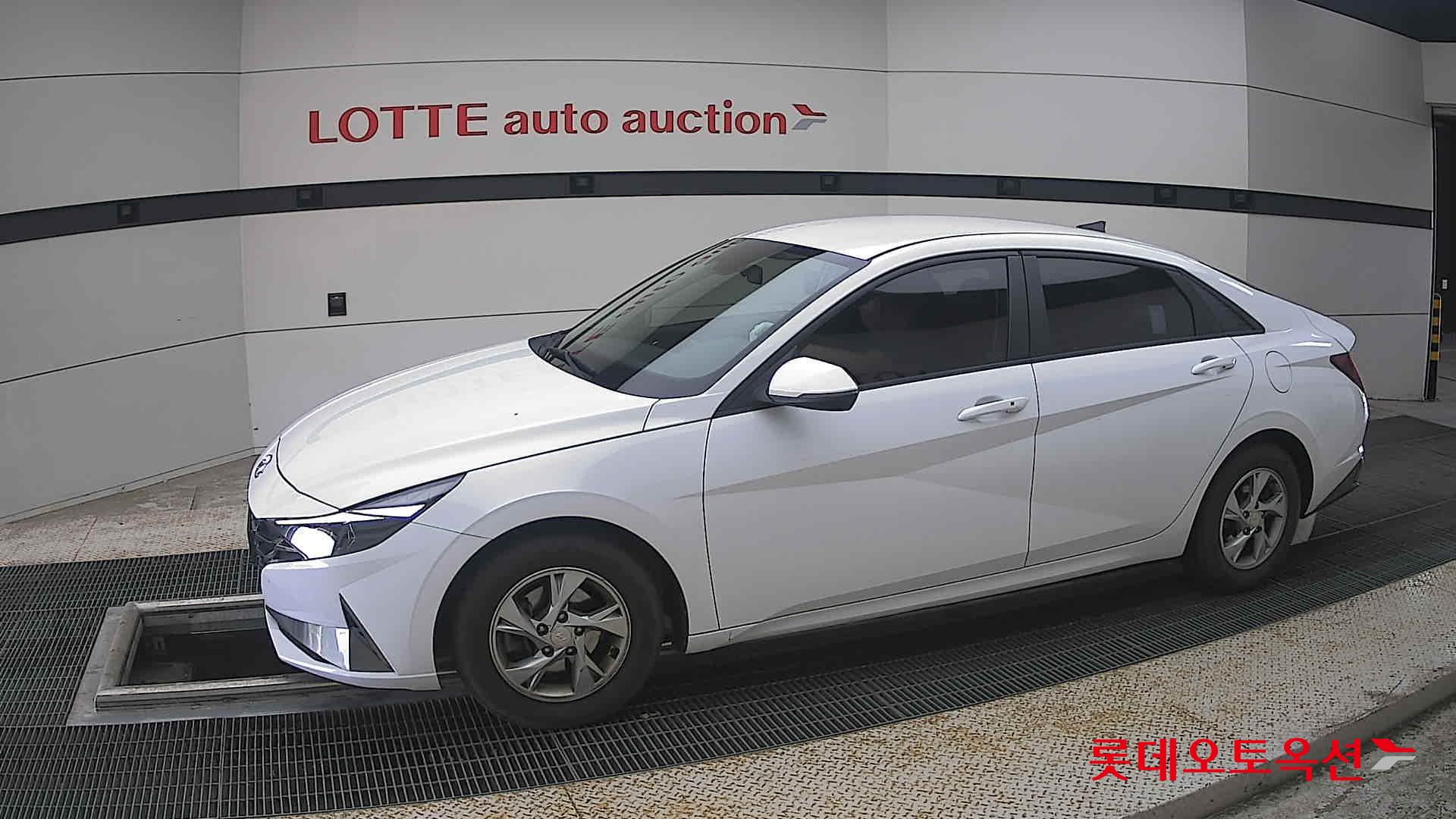 2021 - hyundai avante