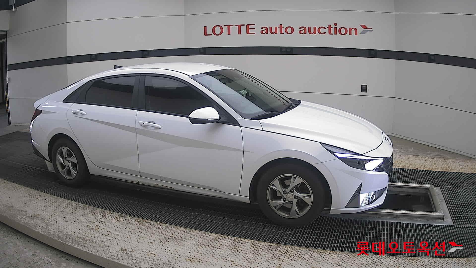 2021 - hyundai avante