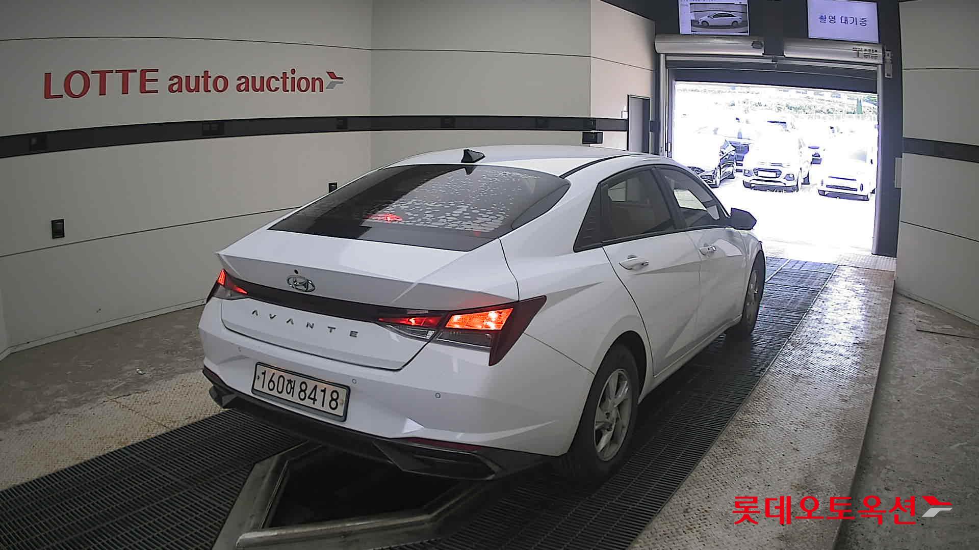 2021 - hyundai avante