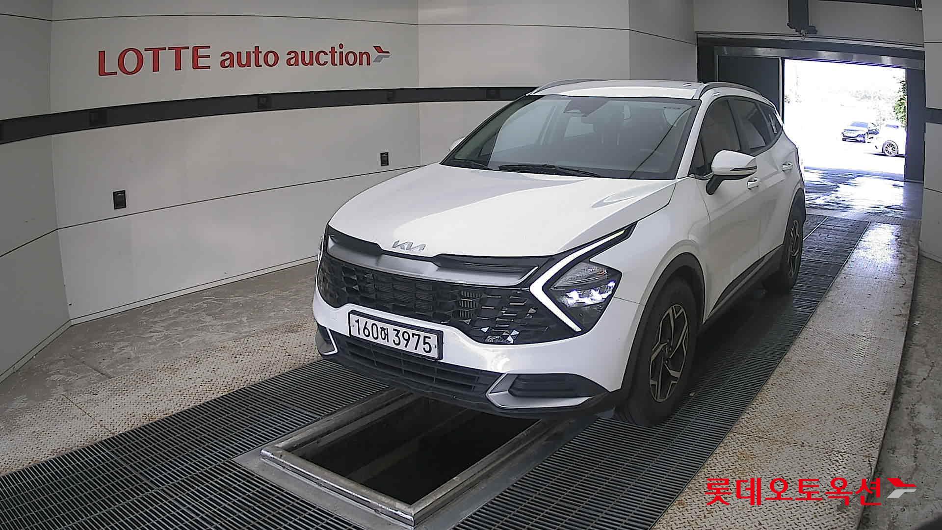 2022 - kia sportage