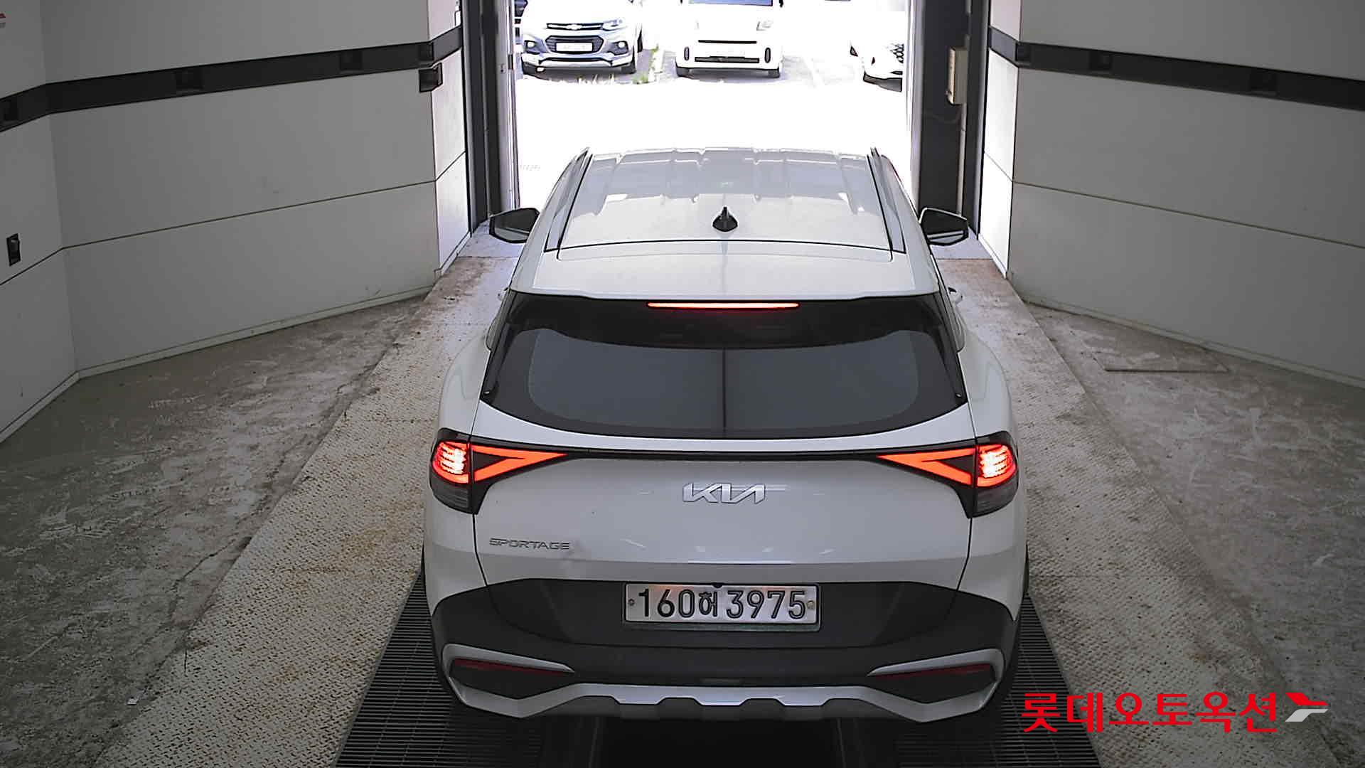 2022 - kia sportage