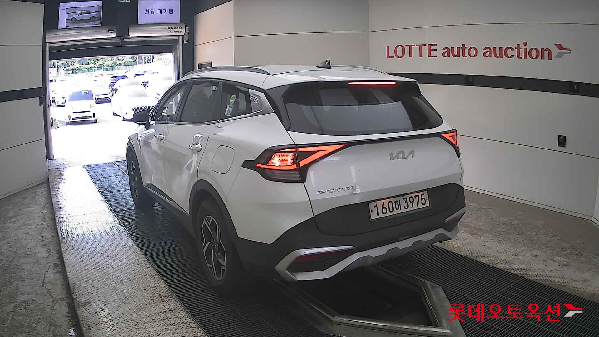 2022 - kia sportage