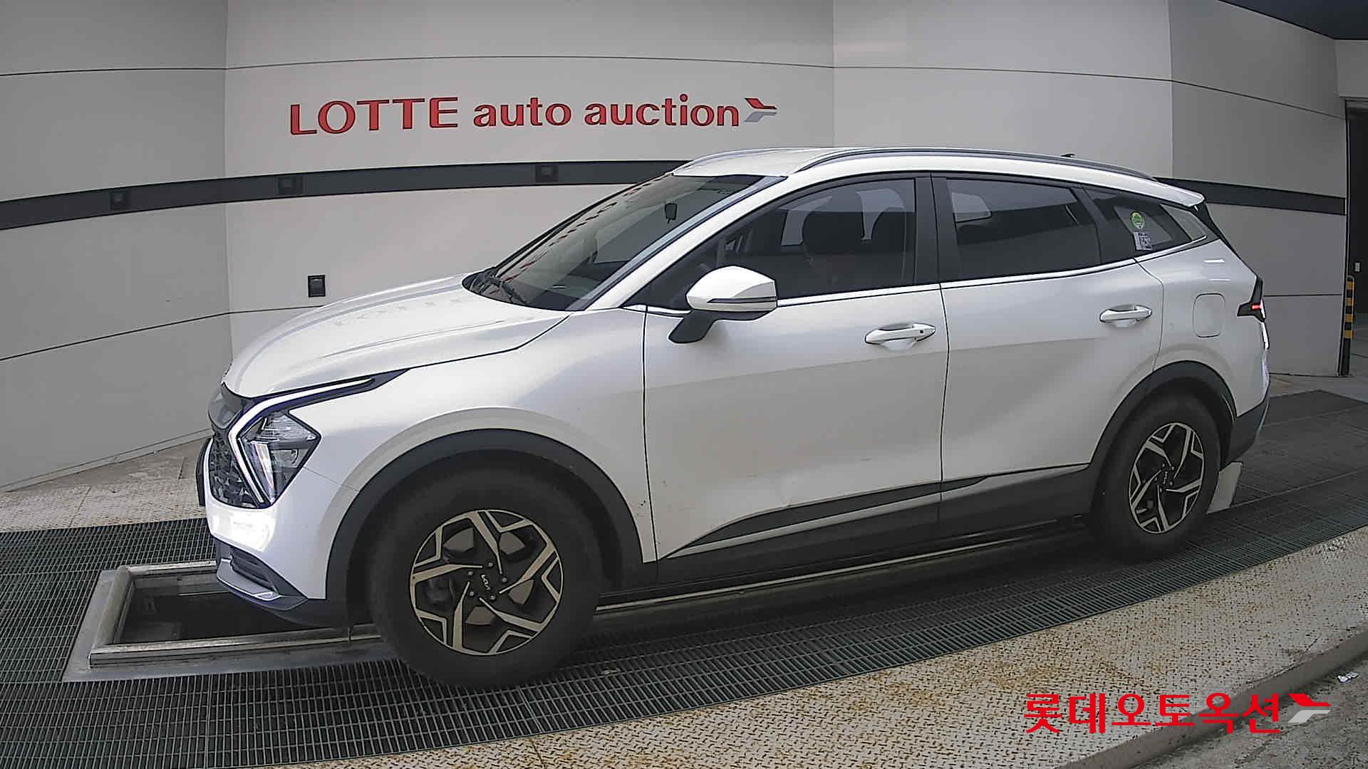 2022 - kia sportage