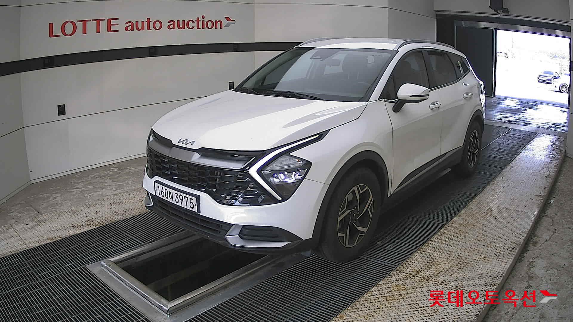 2022 - kia sportage