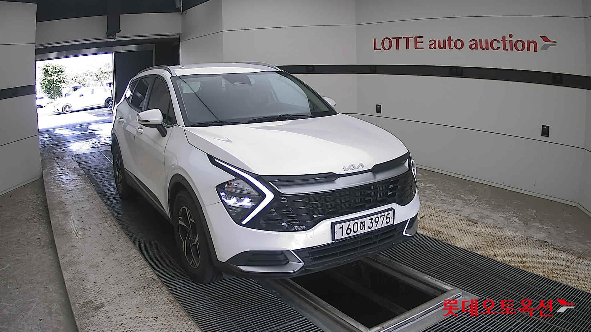 2022 - kia sportage