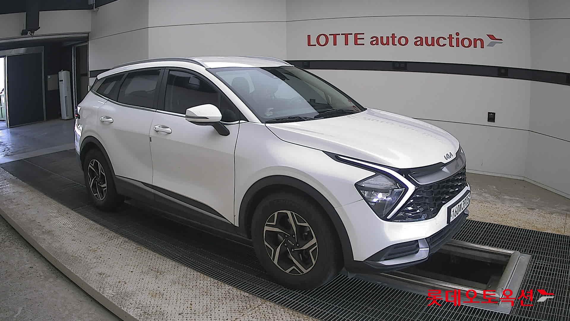 2022 - kia sportage
