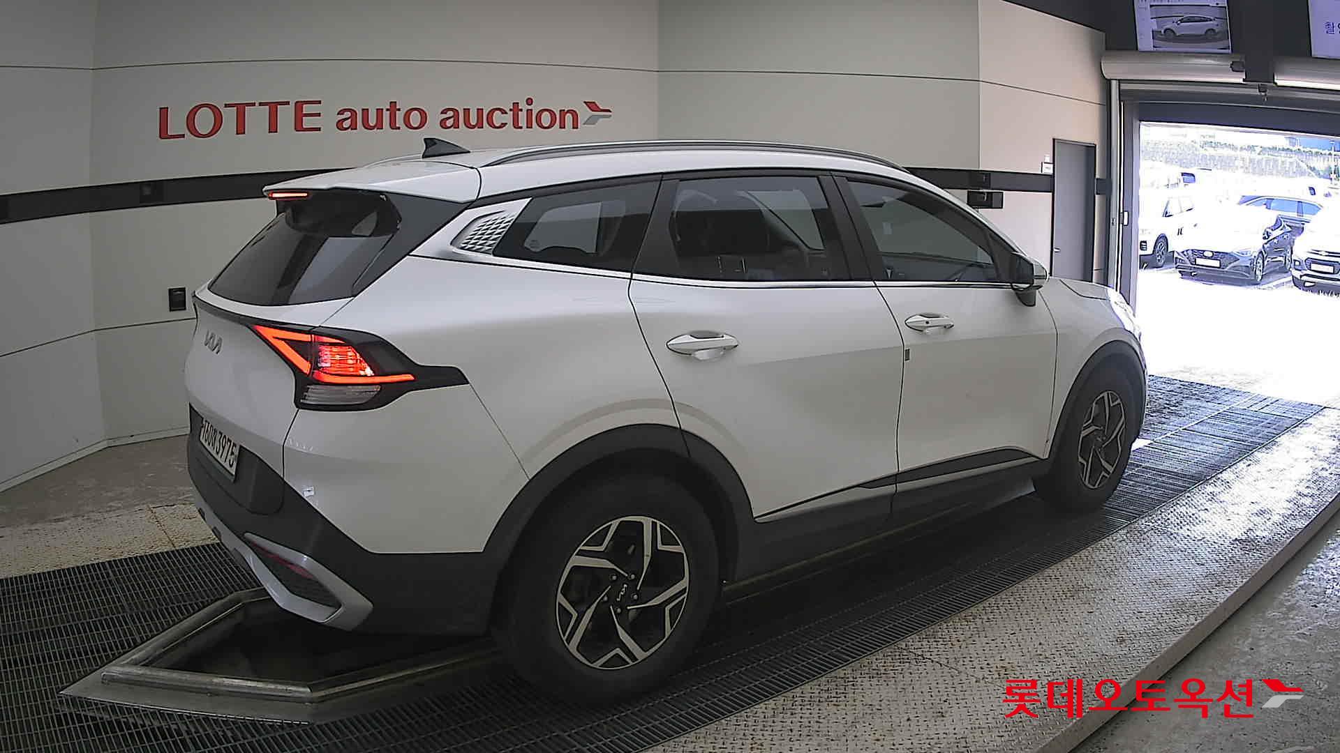 2022 - kia sportage