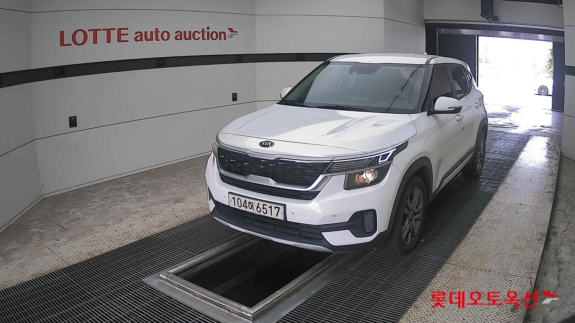 2021 - kia seltos
