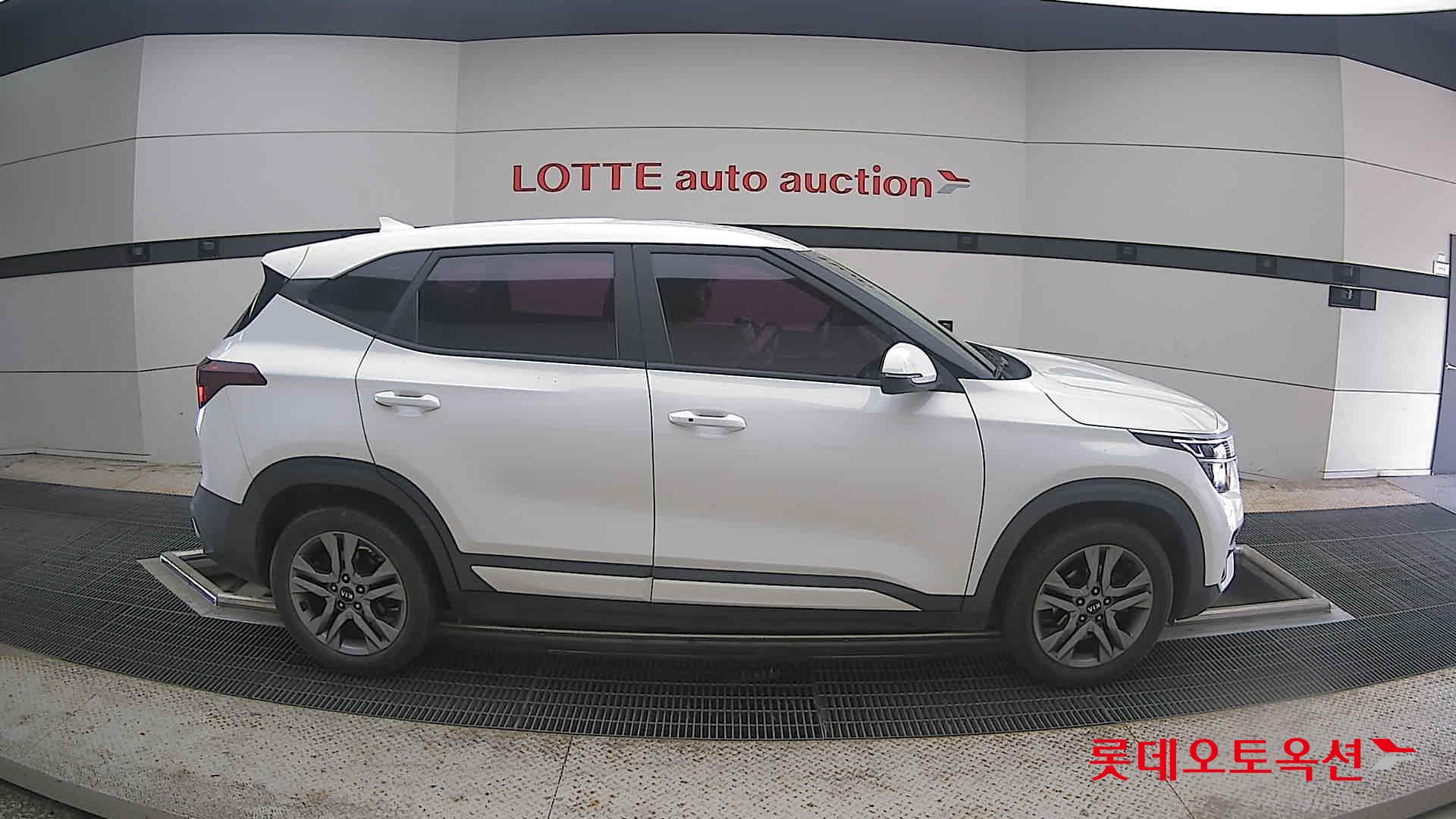 2021 - kia seltos