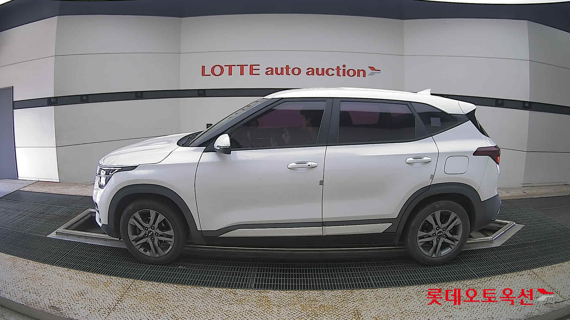 2021 - kia seltos