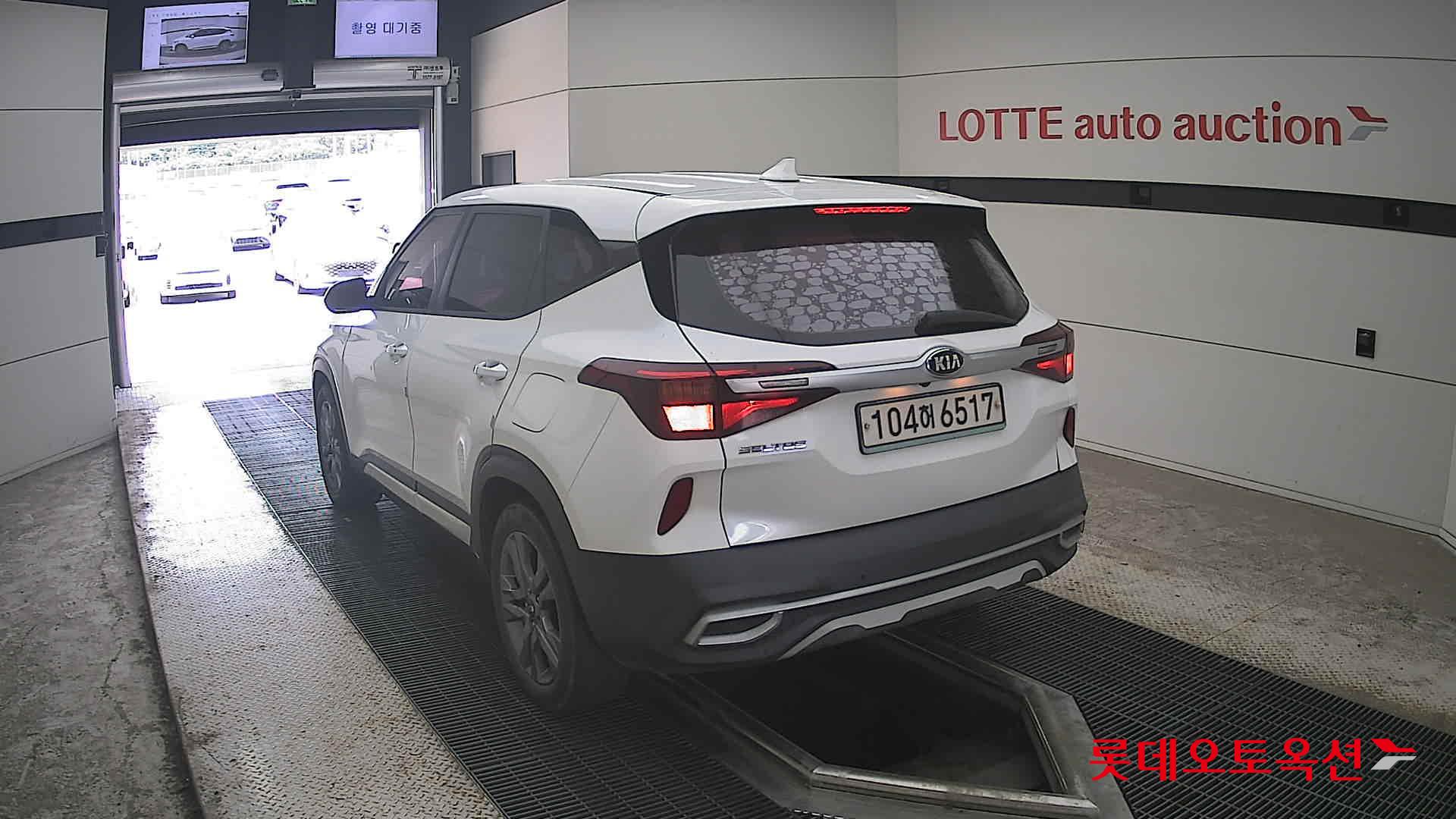 2021 - kia seltos