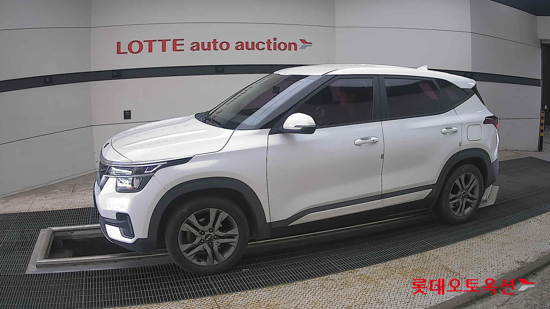 2021 - kia seltos
