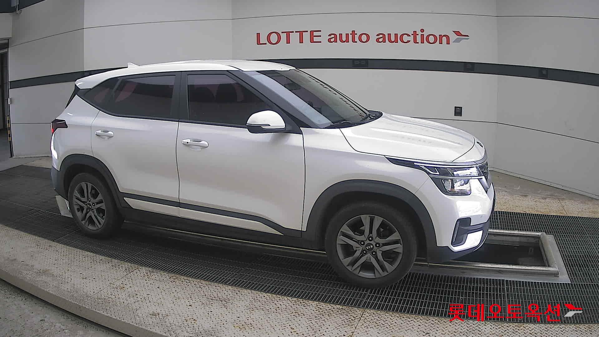 2021 - kia seltos