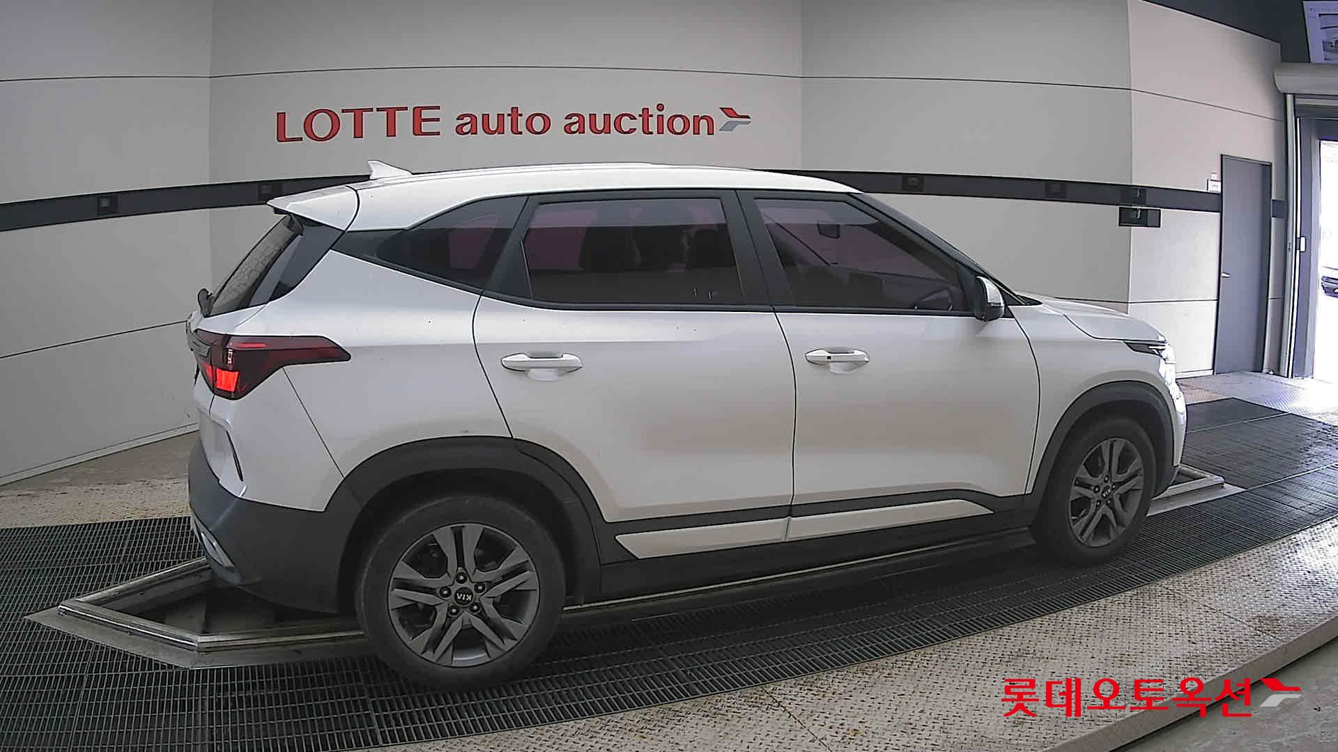 2021 - kia seltos