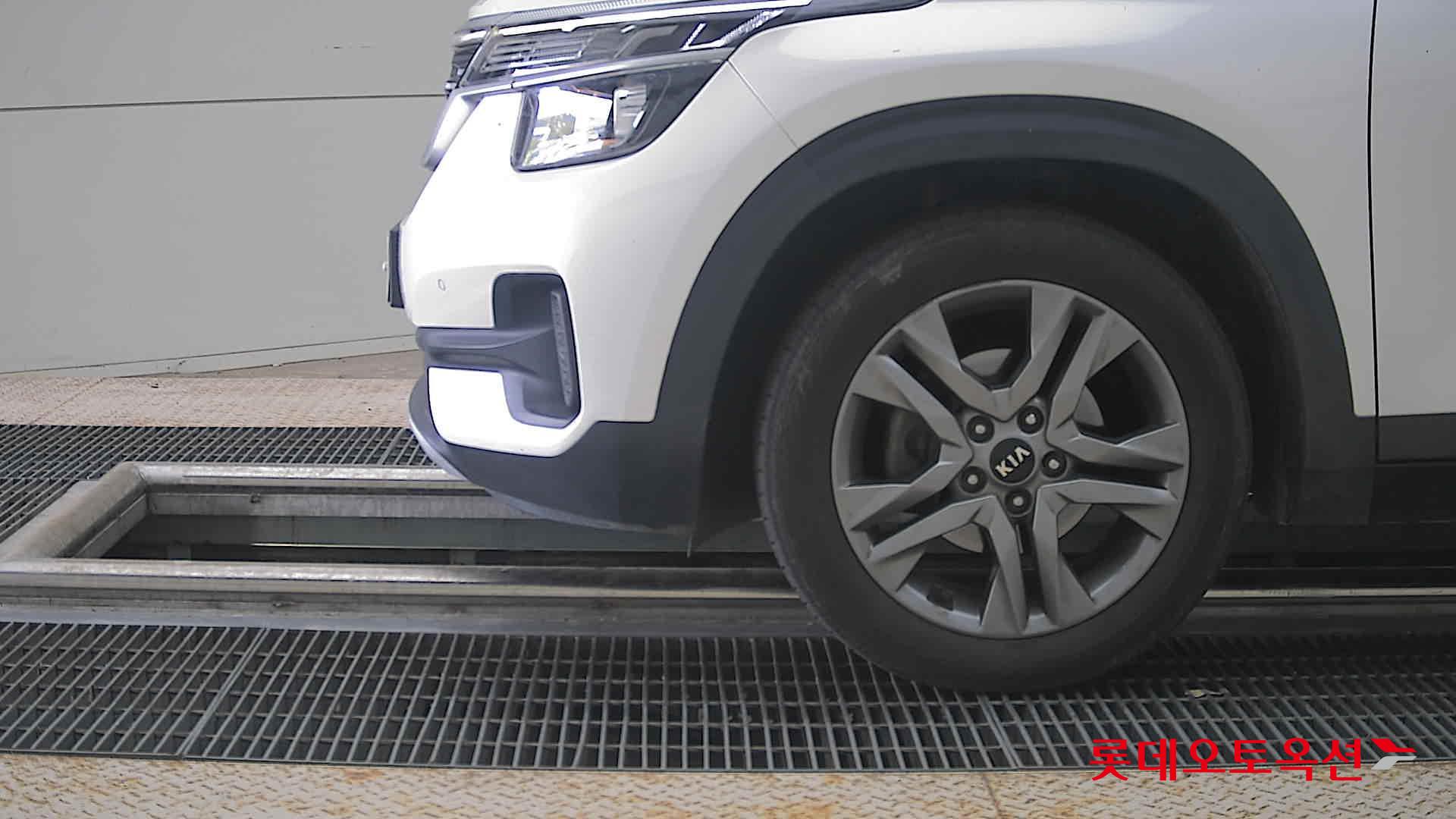 2021 - kia seltos