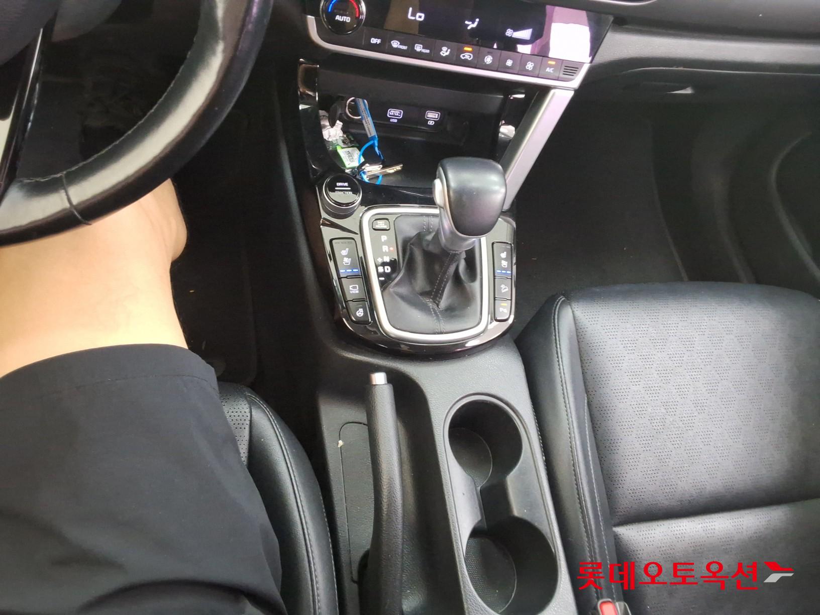 2021 - kia seltos