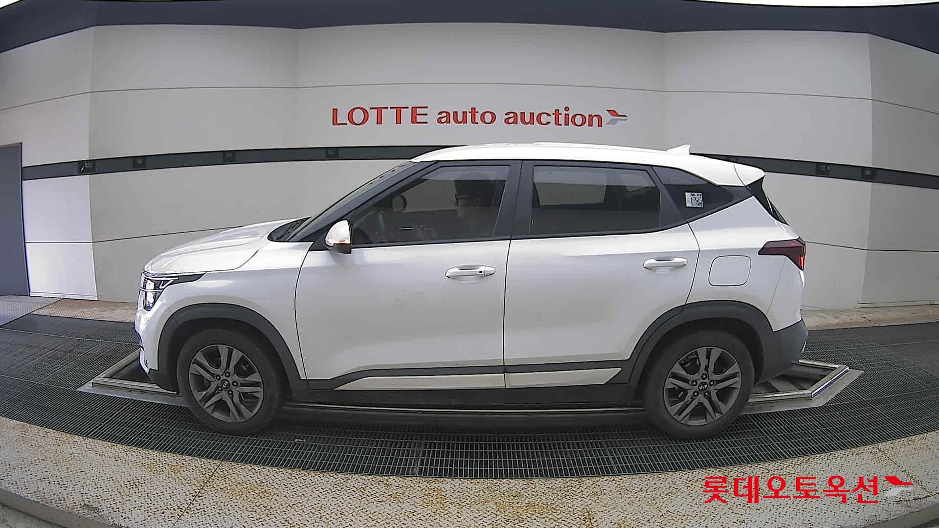 2022 - kia seltos