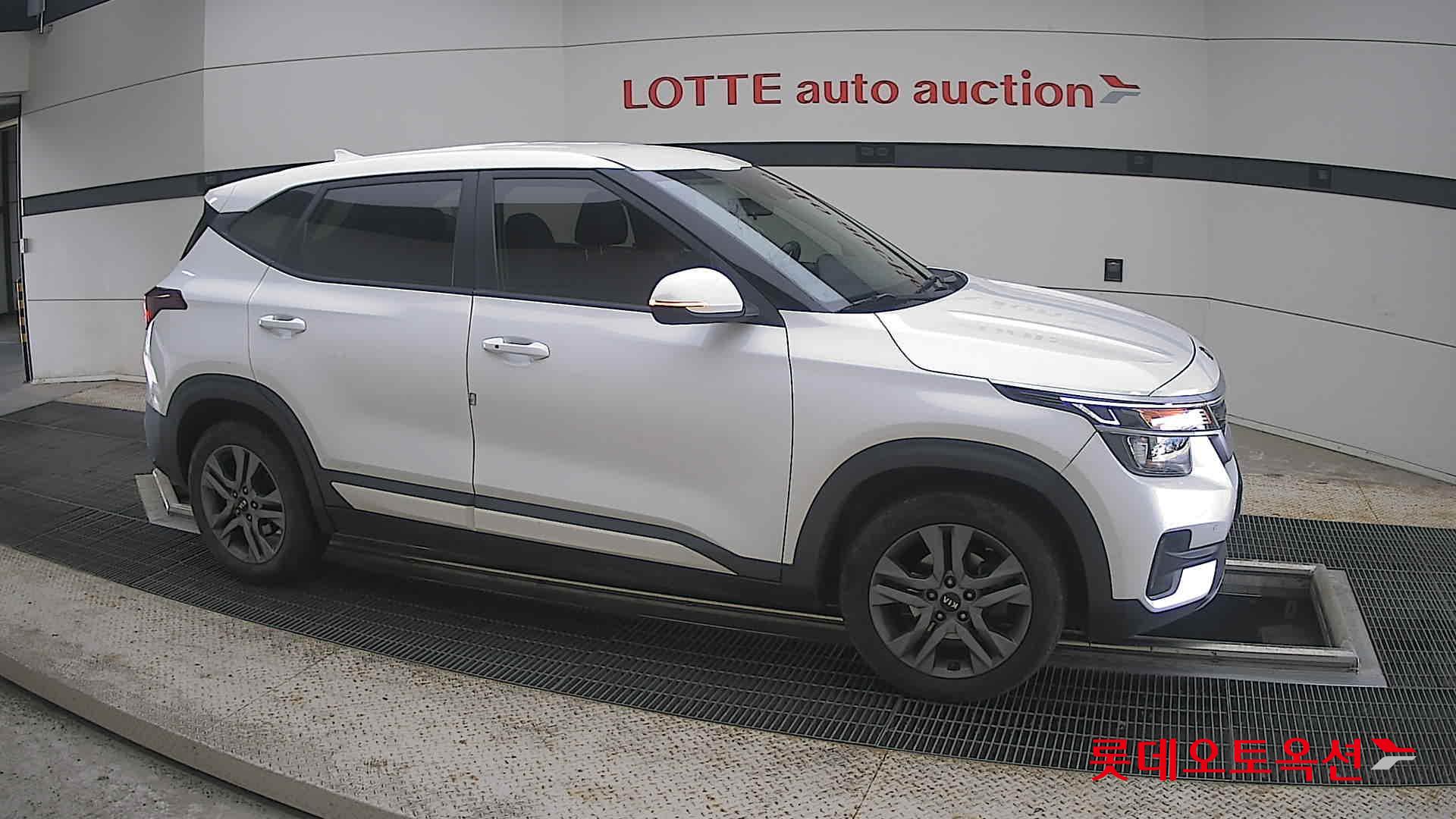 2022 - kia seltos