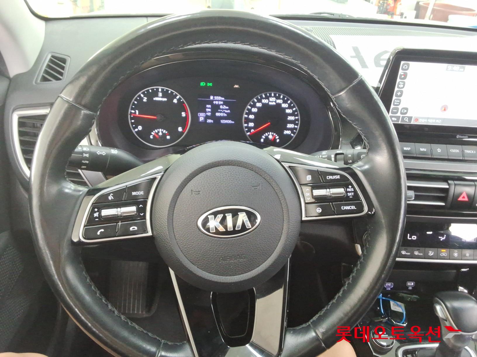 2022 - kia seltos