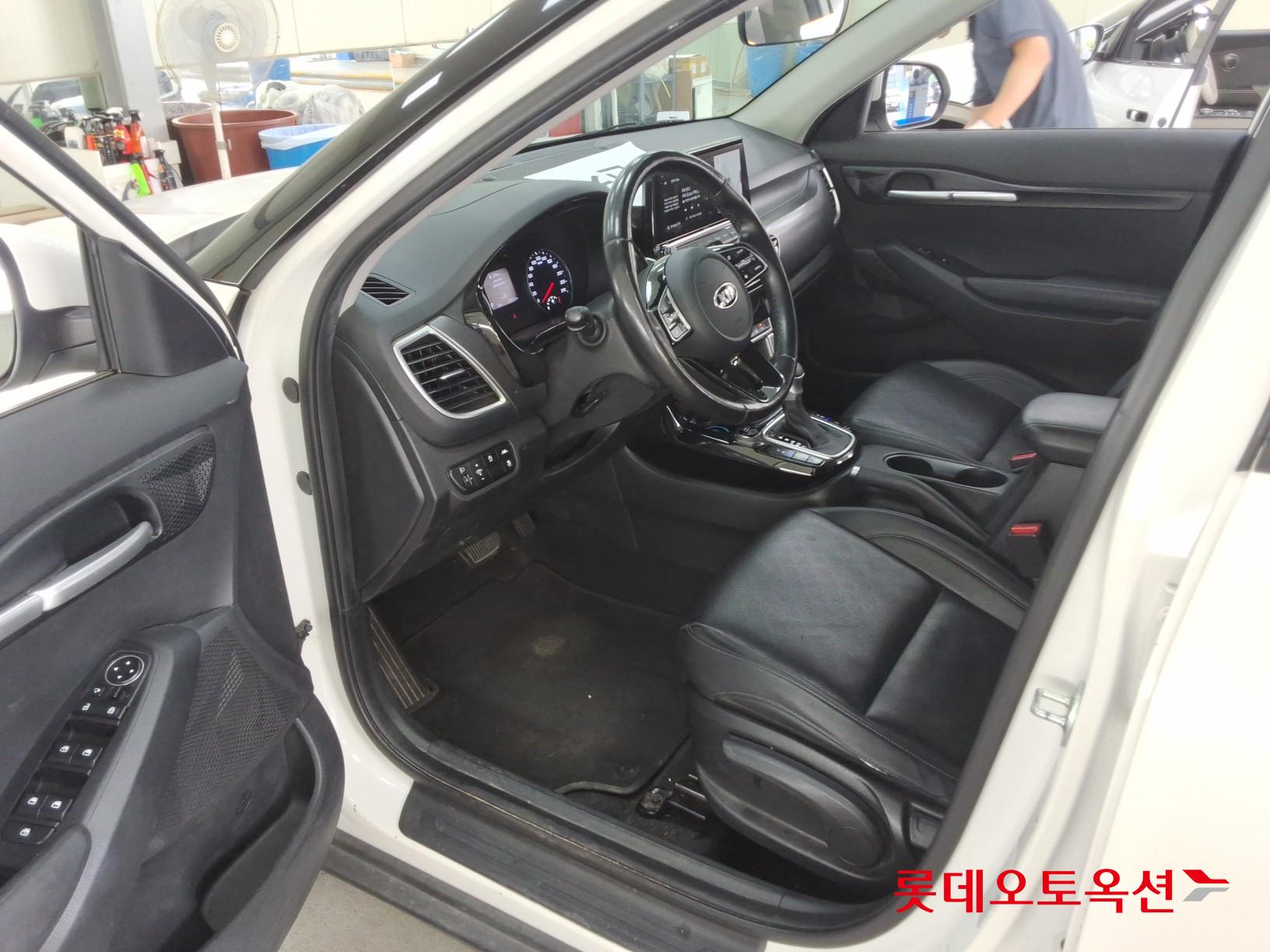 2022 - kia seltos