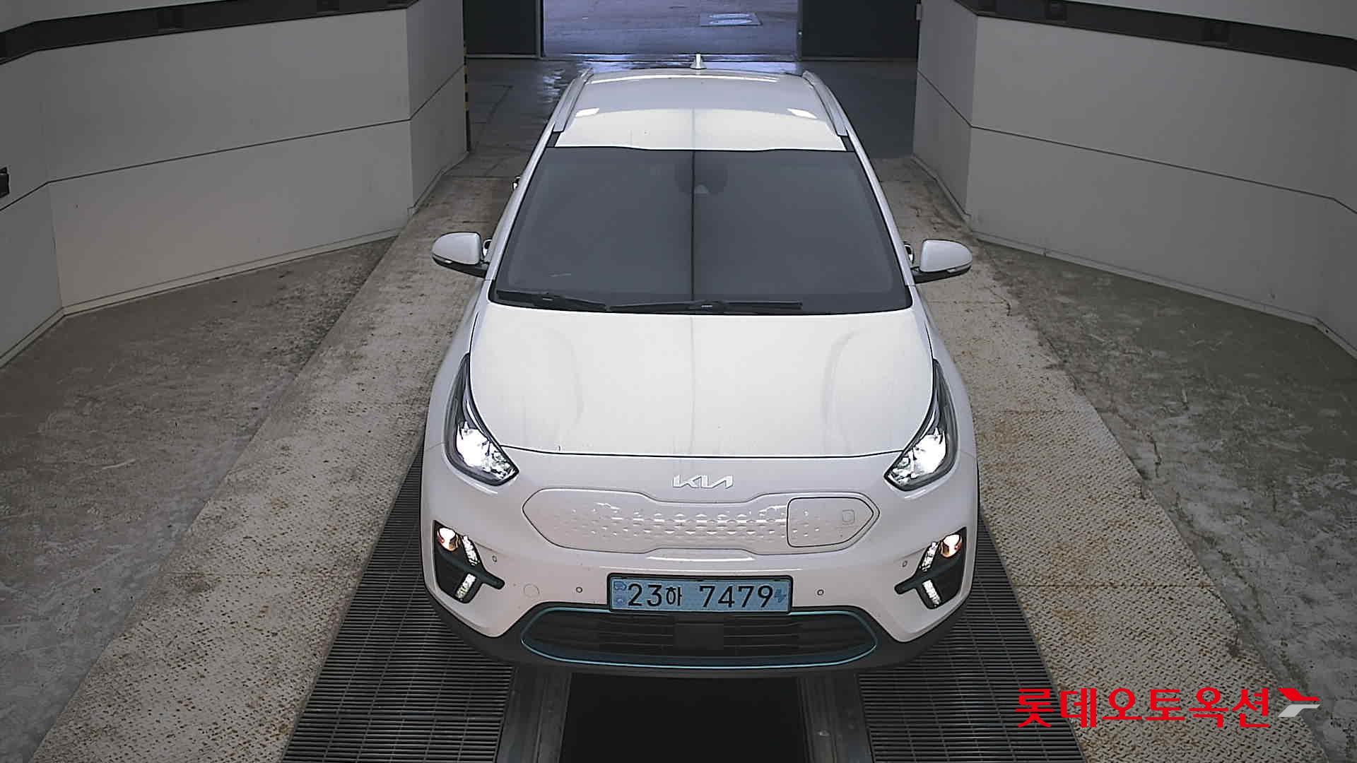 NIRO (E)