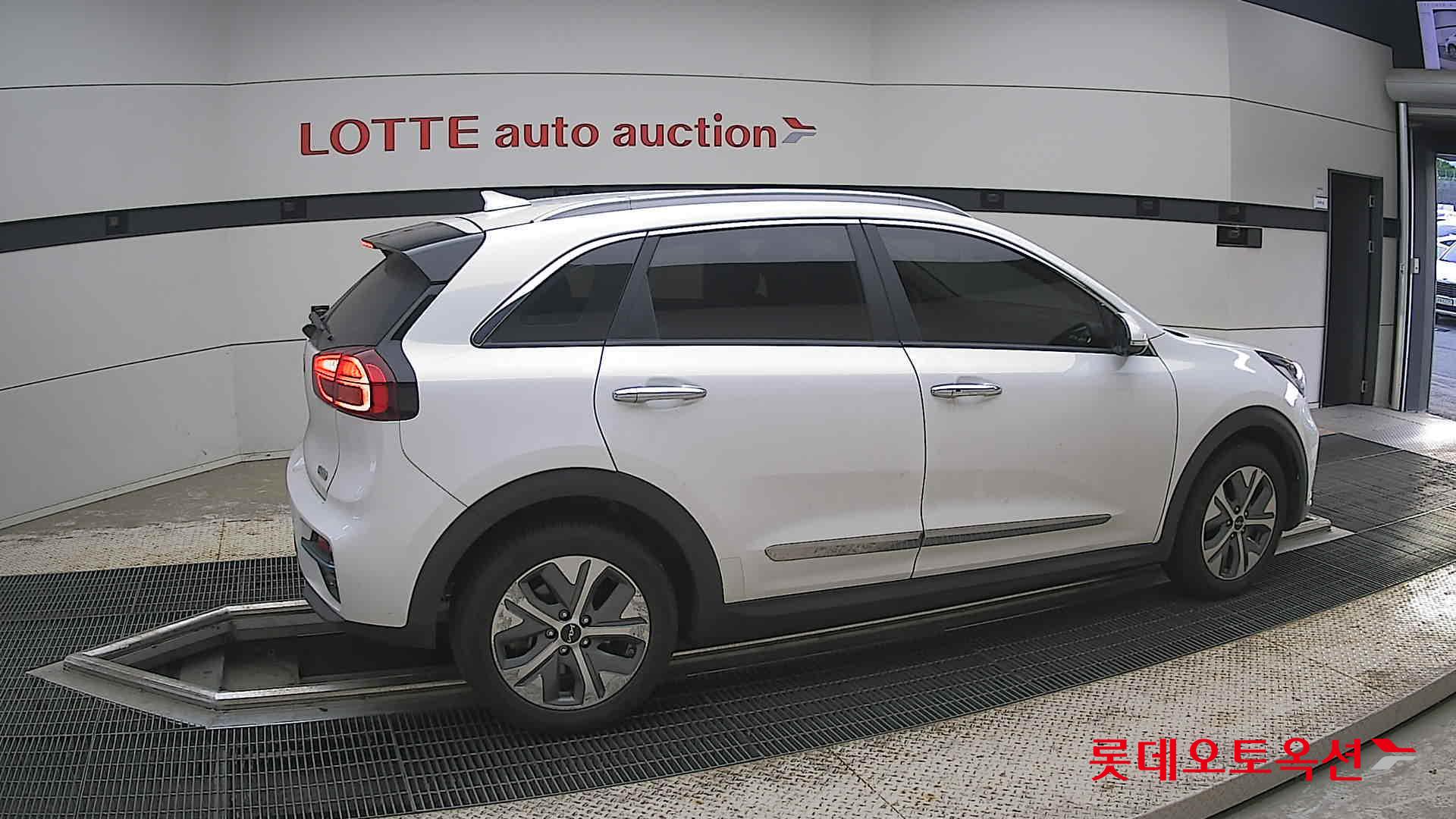 2022 - kia niro