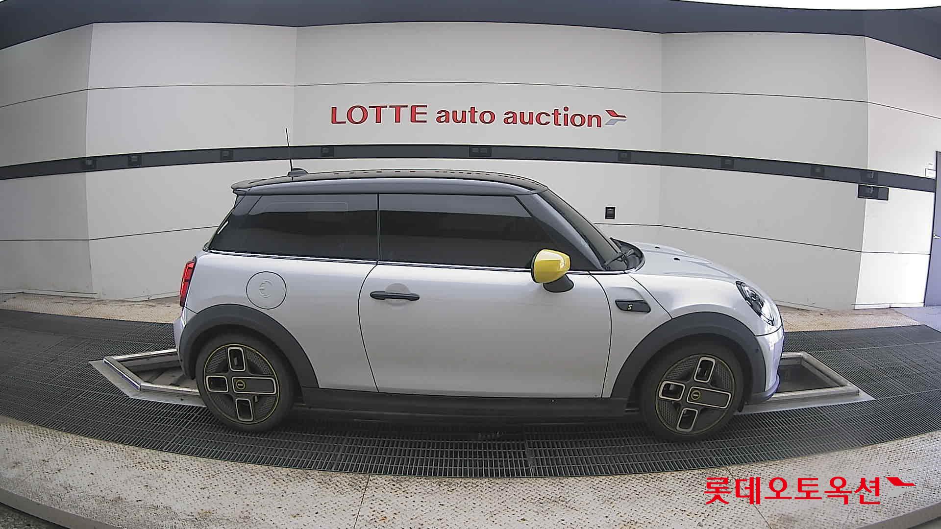 2022 - mini cooper