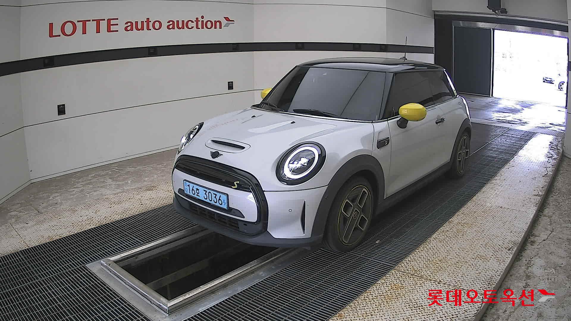 2022 - mini cooper