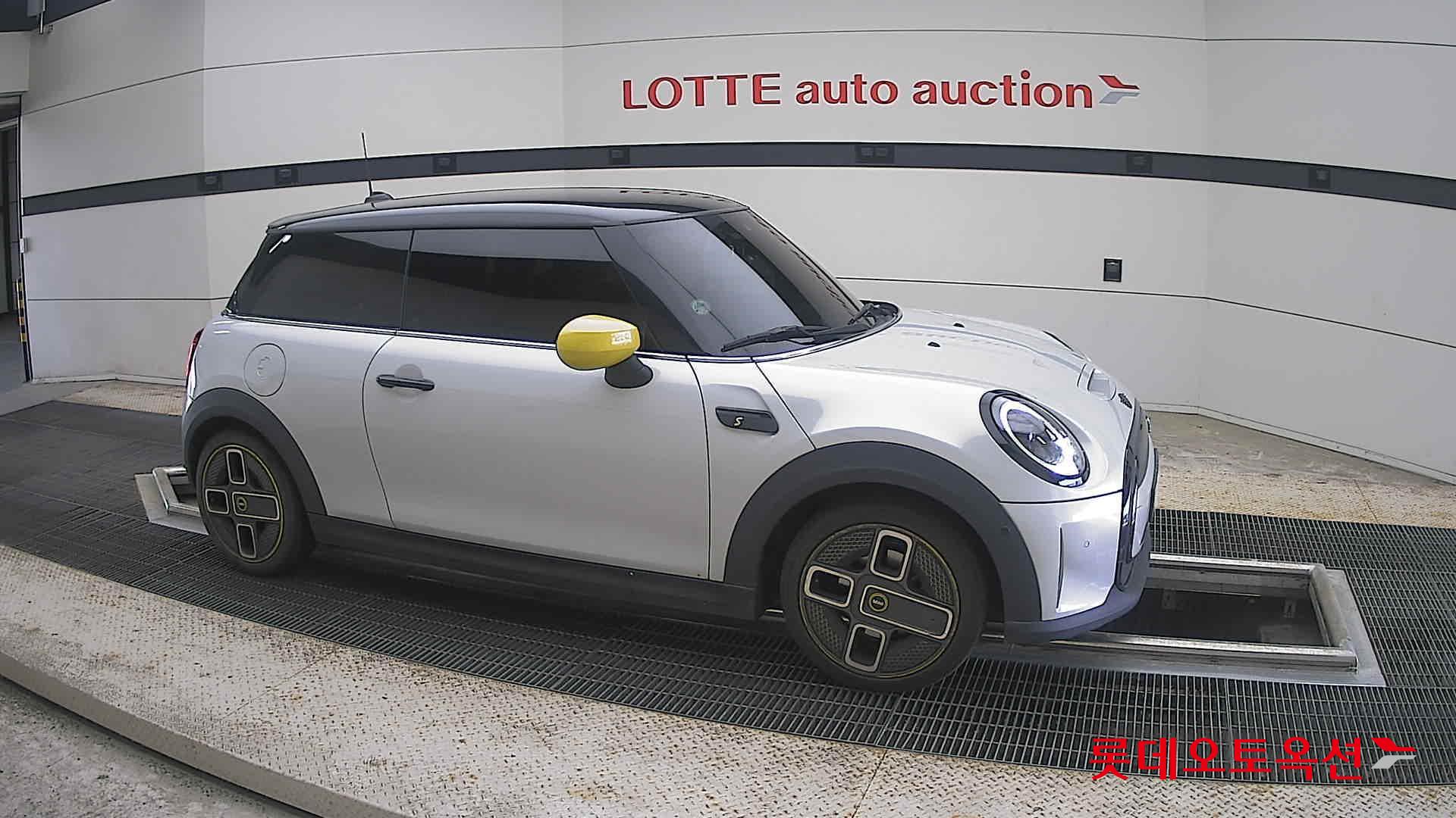 2022 - mini cooper