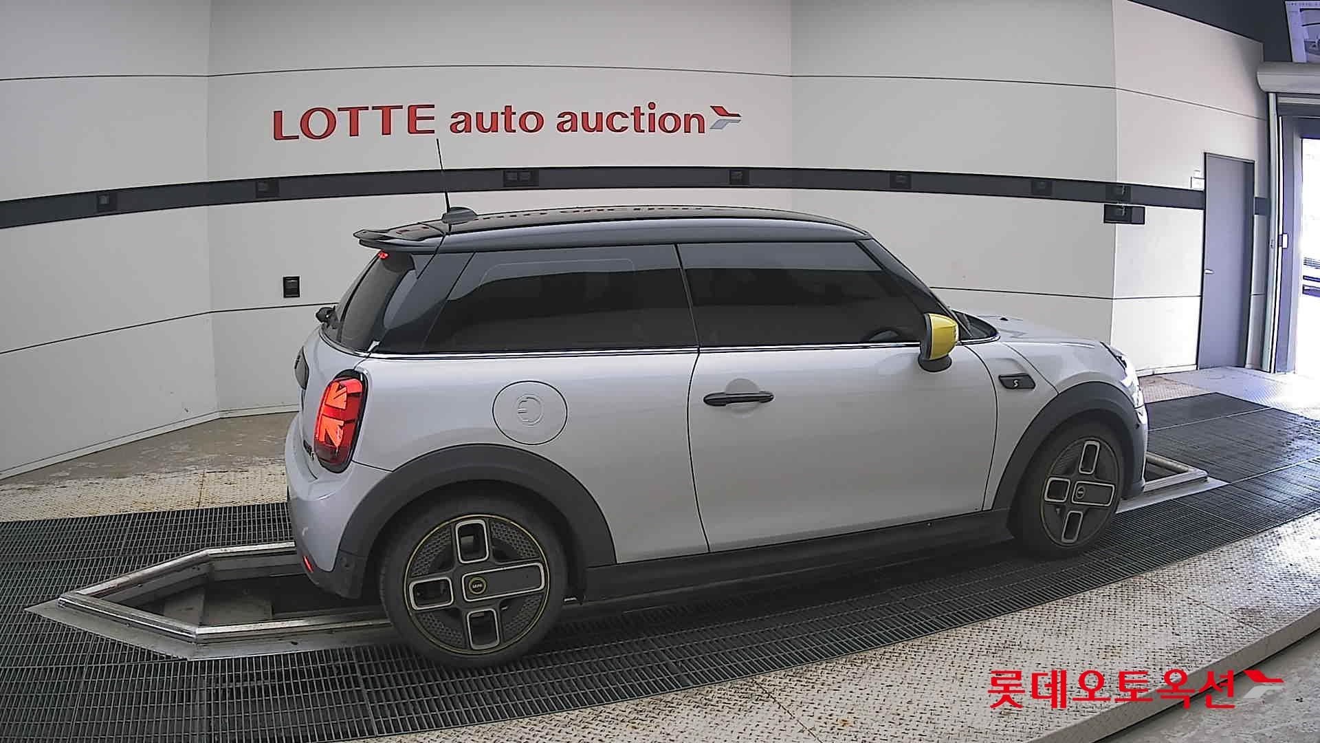 2022 - mini cooper