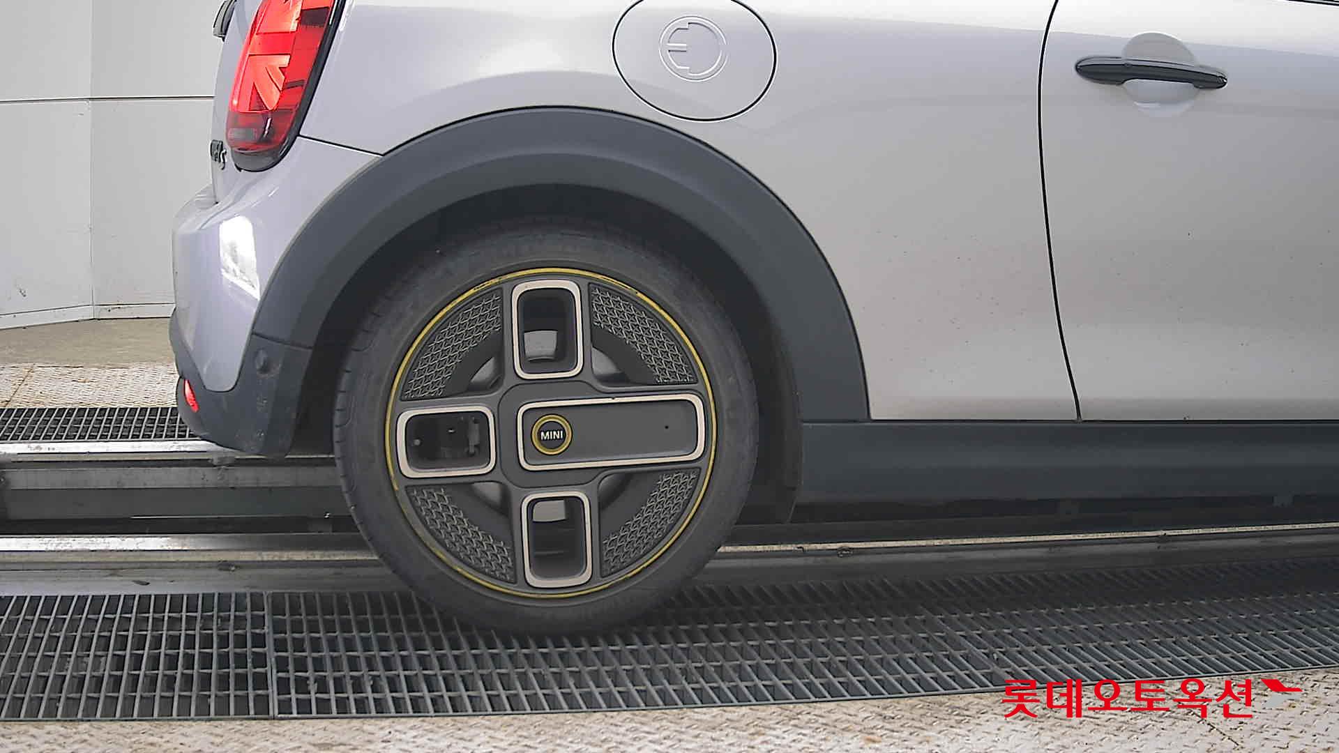 2022 - mini cooper