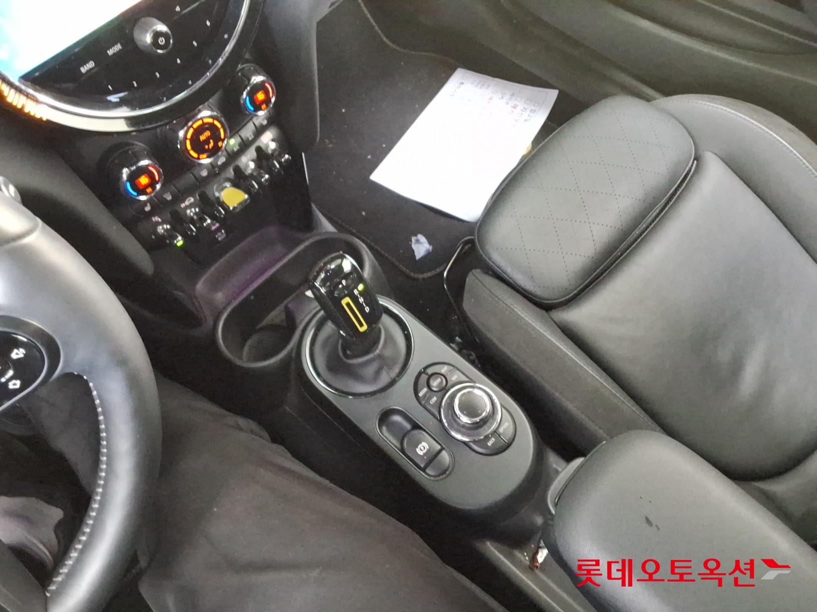 2022 - mini cooper